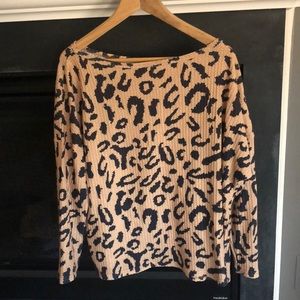 Leopard print top